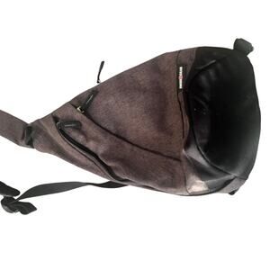 🎒 SwissGear Tech Mono Sling Bag 🎒